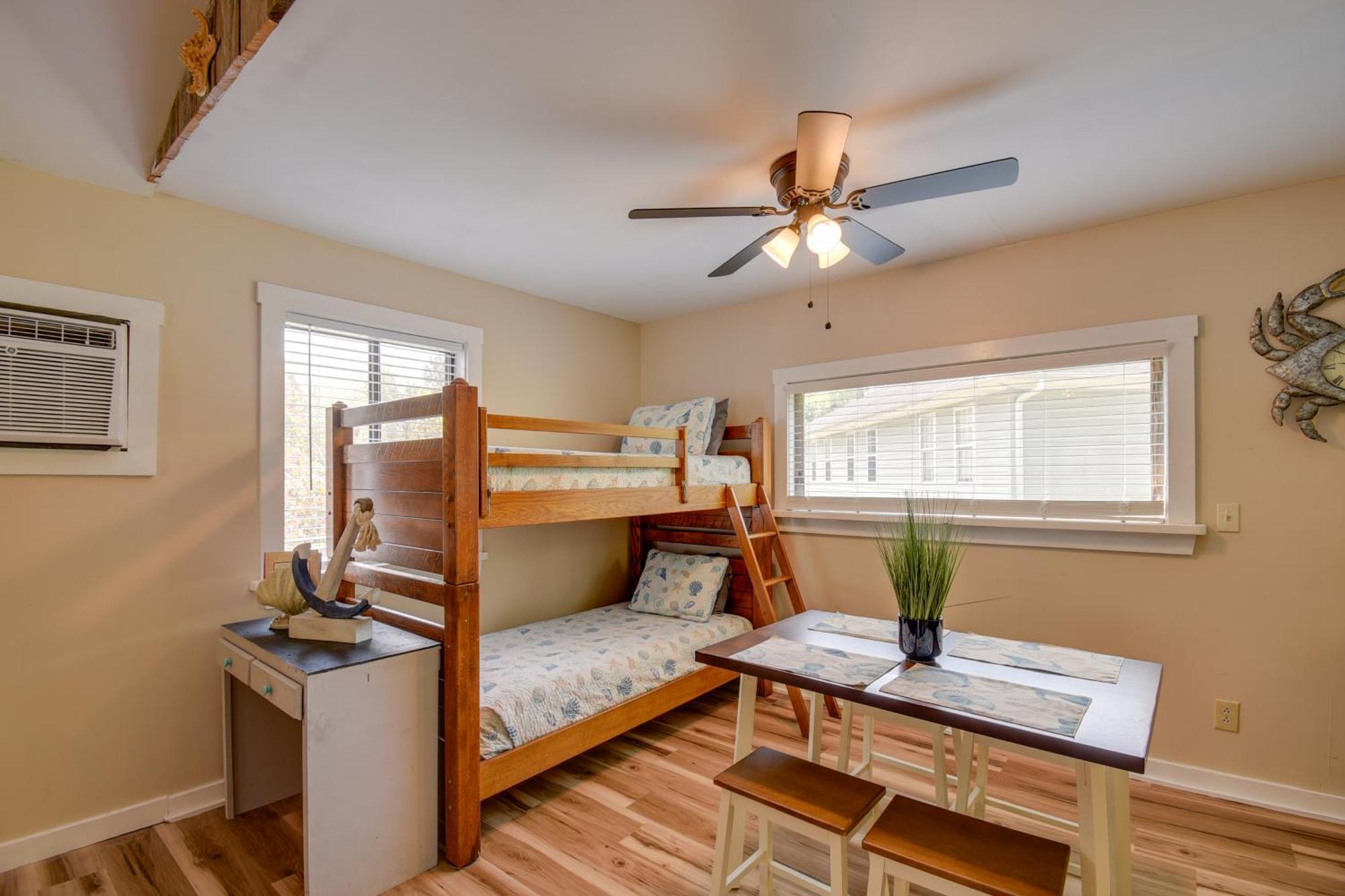 Ocean Isle Apartment With Balcony, 1 Mi To Beach! Ocean Isle Beach Zewnętrze zdjęcie